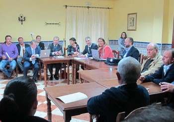 GobEx y empresas de Quintana de la Serena buscan vías para mejorar la comercialización conjunta de rocas ornamentales