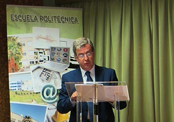 La Escuela Politécnica de Cáceres distingue el compromiso y la colaboración de INTROMAC